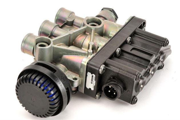 Клапан тормозной пневмосистемы